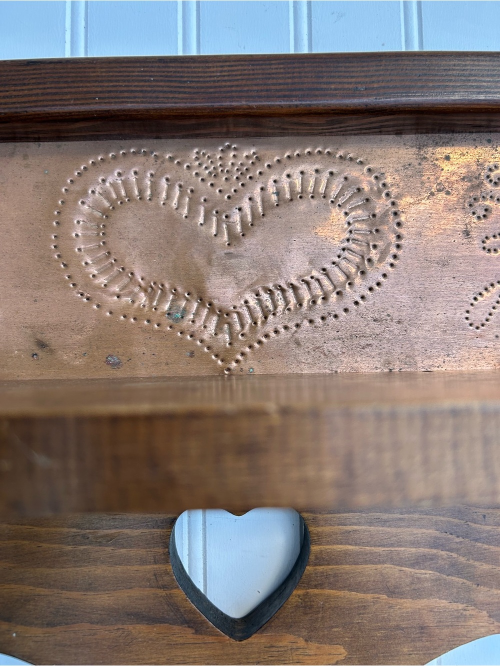 Vintage Shelf Wooden Heart Cutout Punched Tin Hook Cottagecore Grandmacore 26x11 - Picture 5 of 10